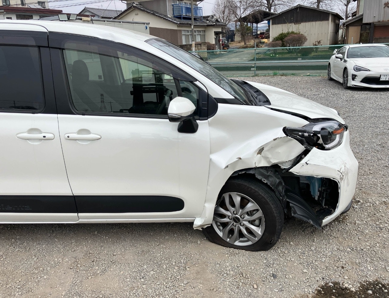 Toyota Sienta Hybrid 2022