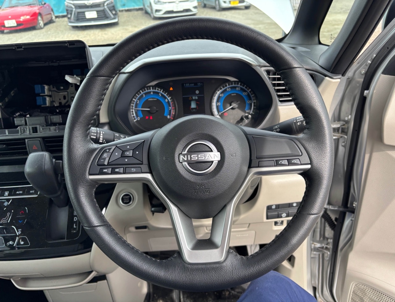 Nissan Roox 2025