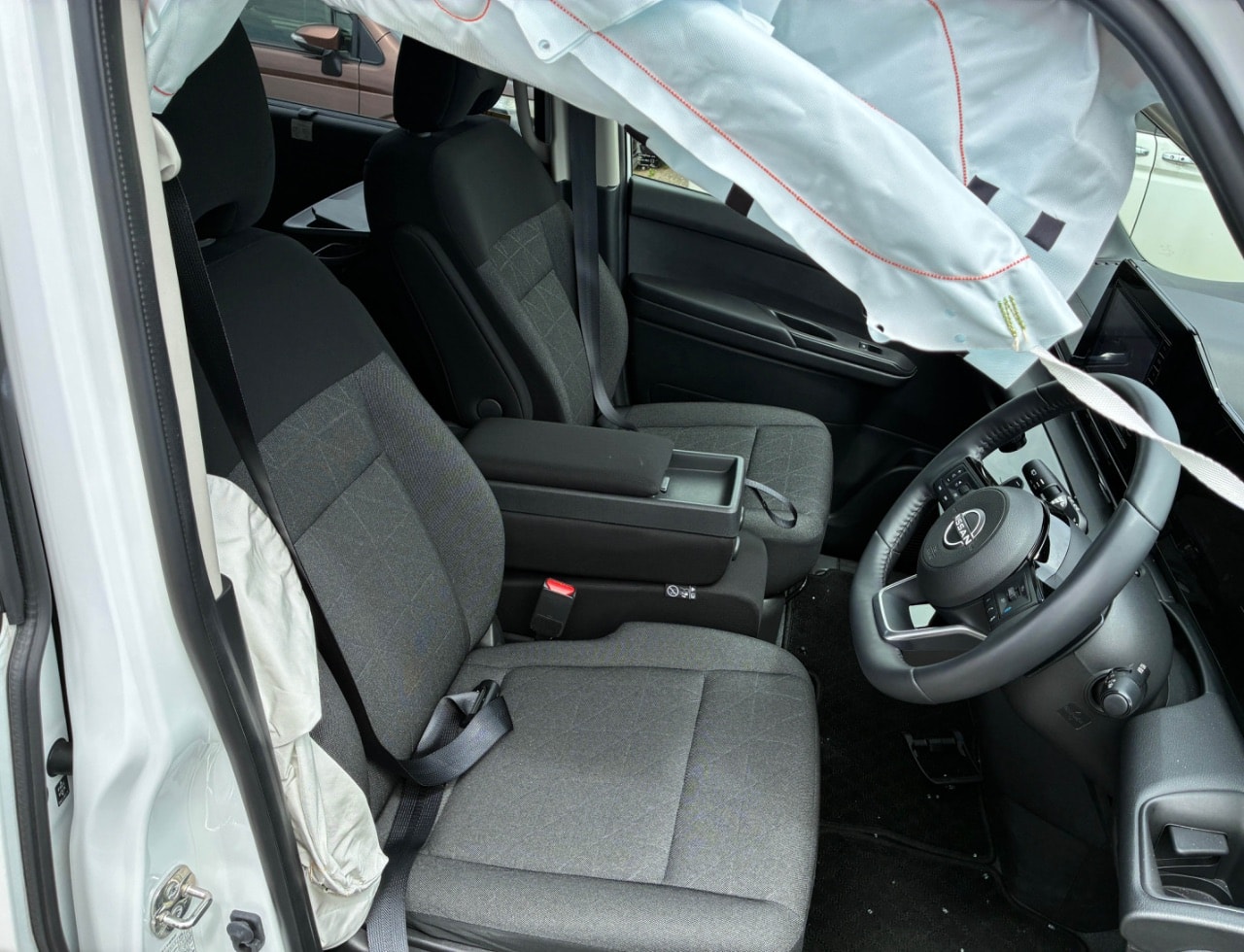 Nissan Serena 2024