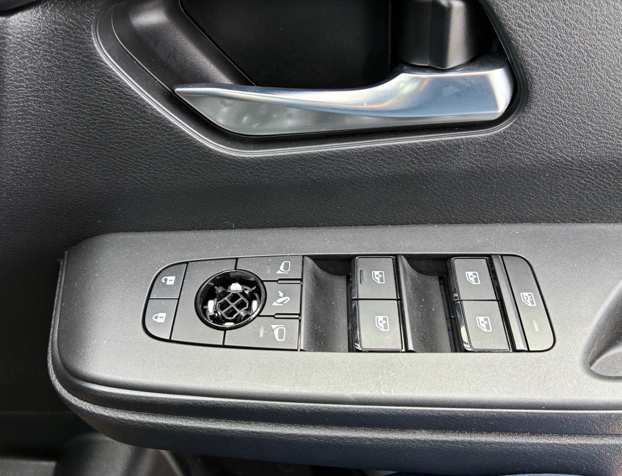 Nissan Serena 2024
