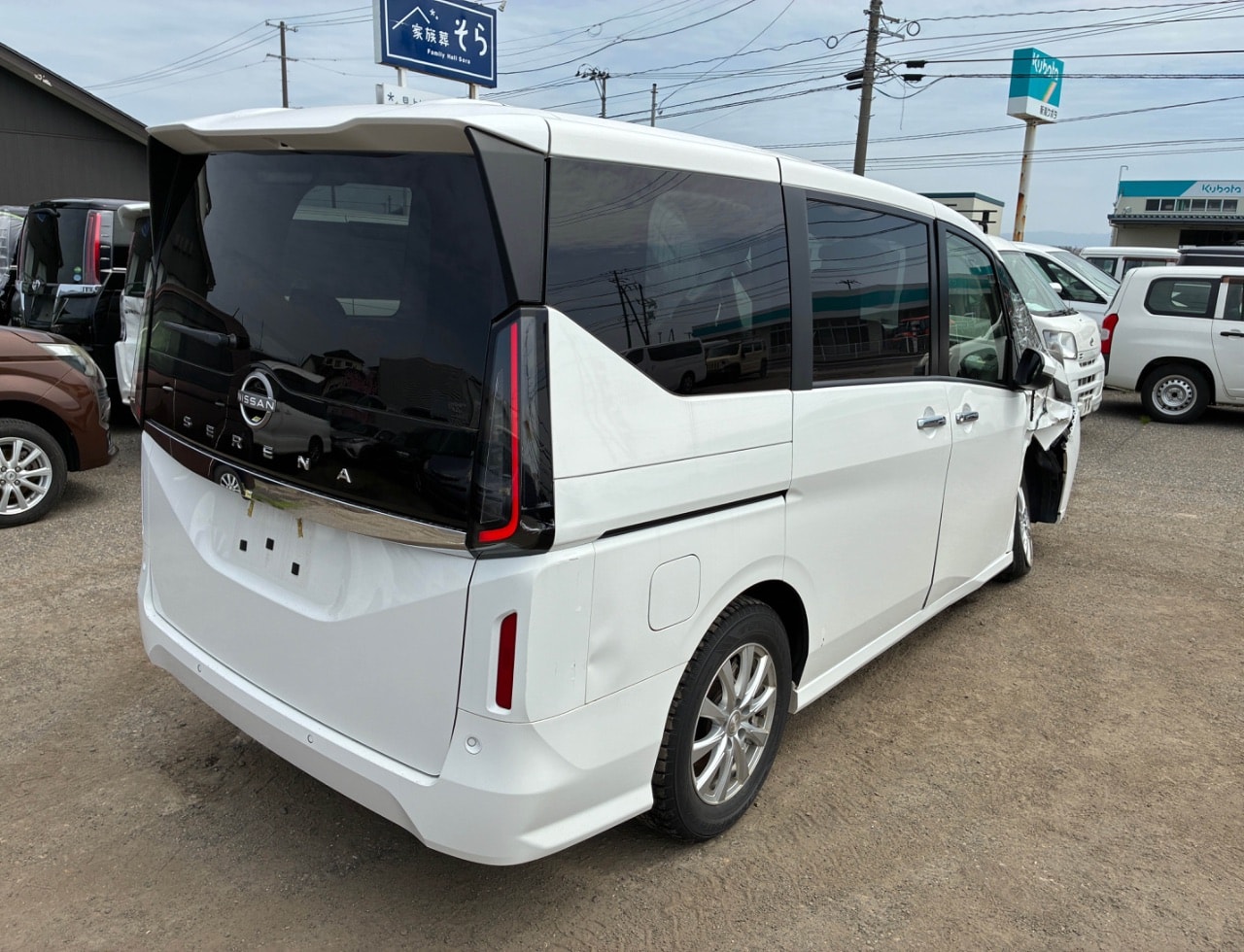 Nissan Serena 2024
