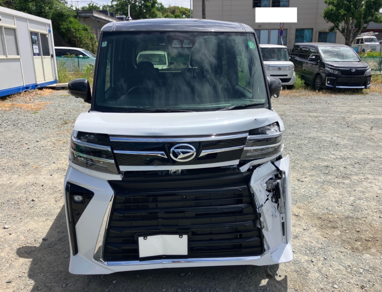 Daihatsu Tanto 2024