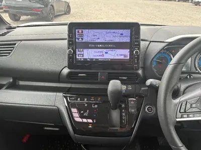 Nissan Roox 2022