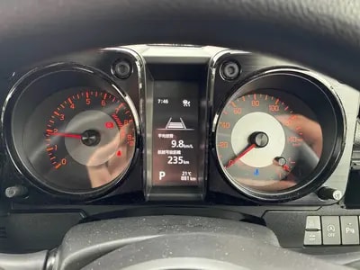 Suzuki Jimny 2025