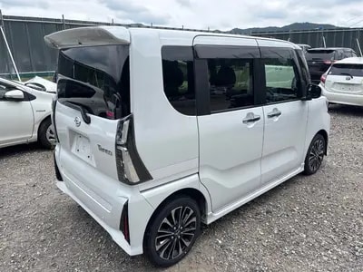 Daihatsu Tanto 2026