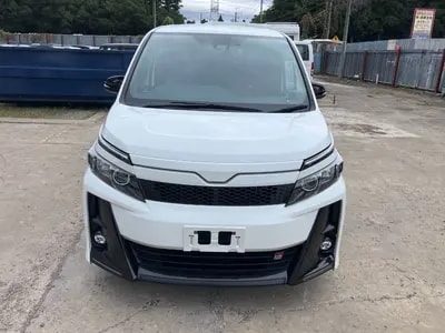 Toyota Voxy 2021