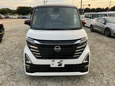 Nissan Roox 2025