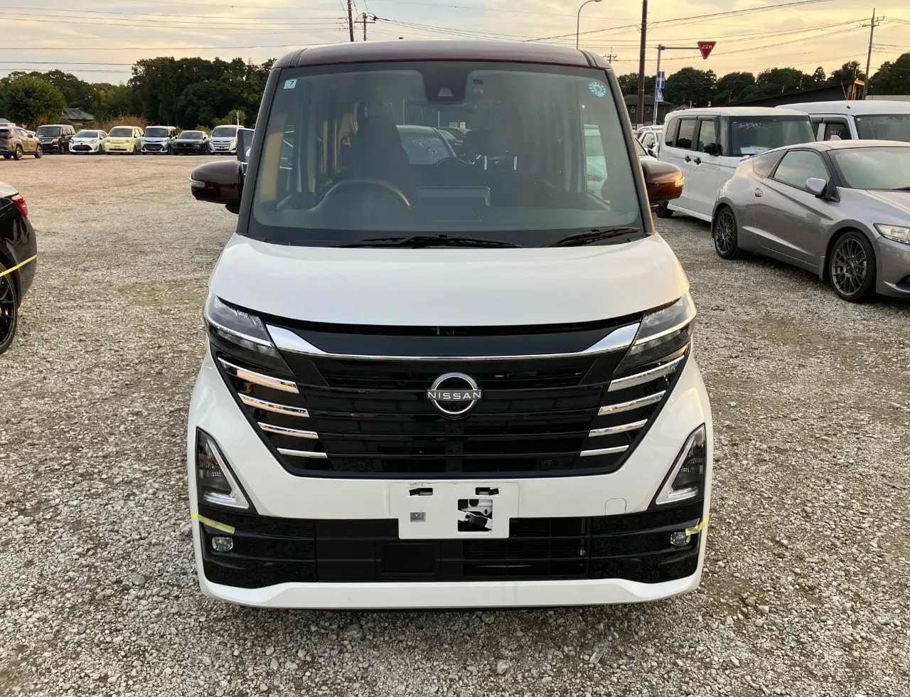 Nissan Roox 2025
