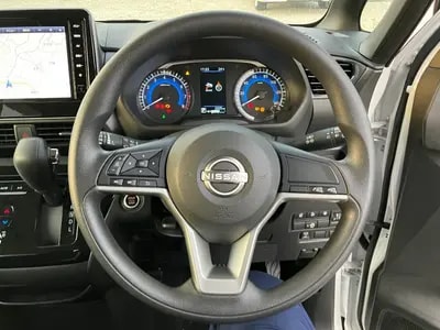 Nissan Roox 2025