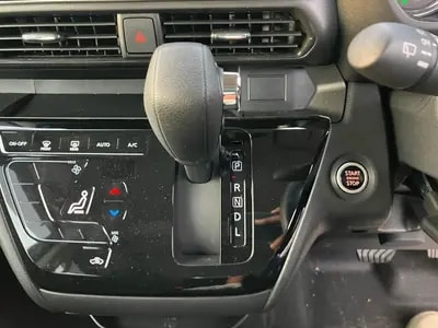 Nissan Roox 2025