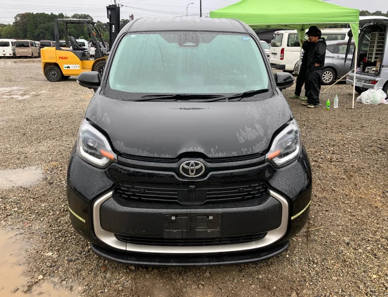 Toyota Sienta 2023