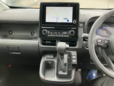 Toyota Sienta 2023