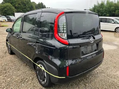 Toyota Sienta 2023