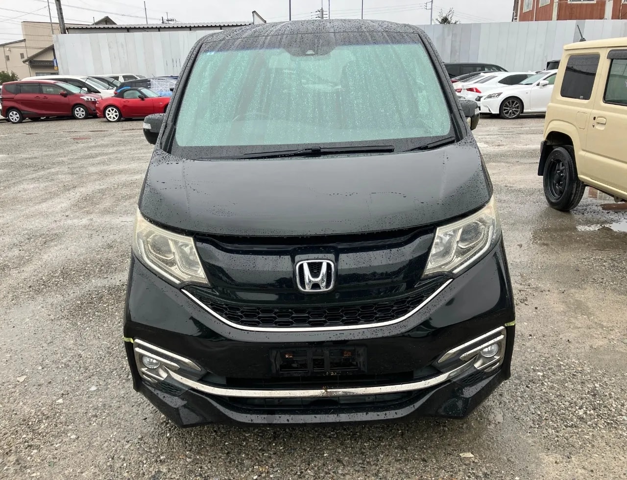 Honda Stepwagon Spada 2015