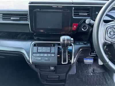 Honda Stepwagon Spada 2016
