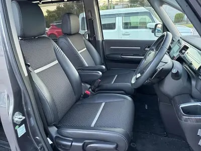 Honda Stepwagon Spada 2016