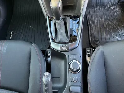 Mazda Mazda2 2025