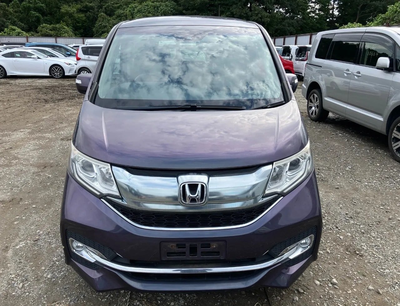 Honda Stepwagon Spada 2015