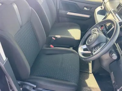 Toyota Roomy 2023