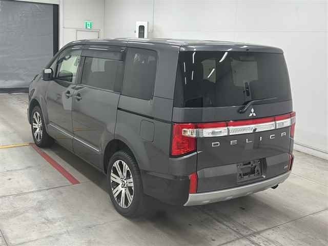Mitsubishi Delica D:5 2021