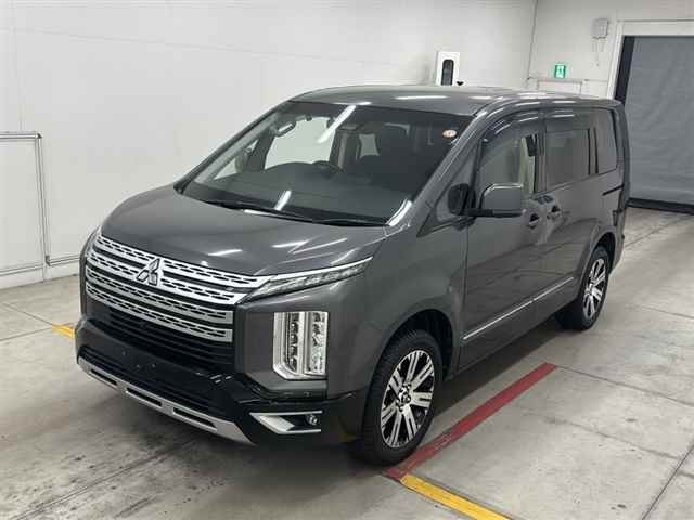 Mitsubishi Delica D:5 2021