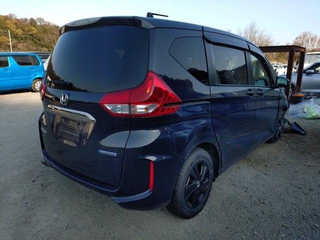 Honda Freed Hybrid 2022