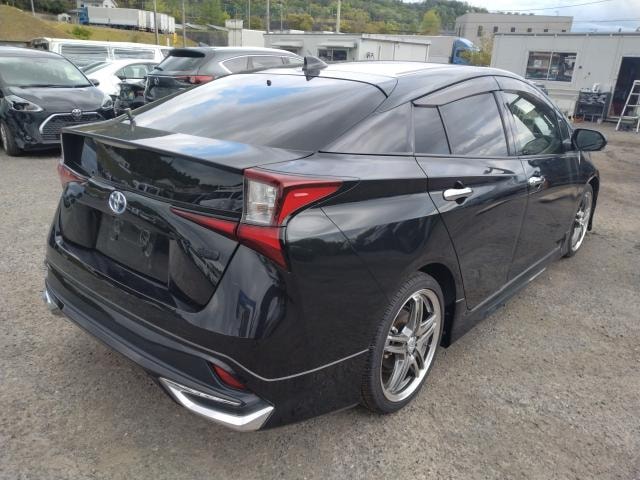 Toyota Prius 2021