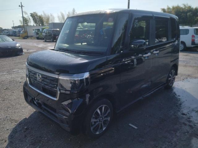Honda N-box Custom 2025