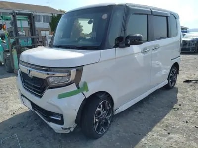 Honda N-BOX Custom