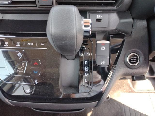 Nissan Roox 2025