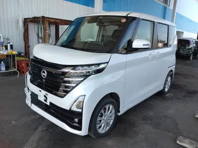 Nissan Roox 2025