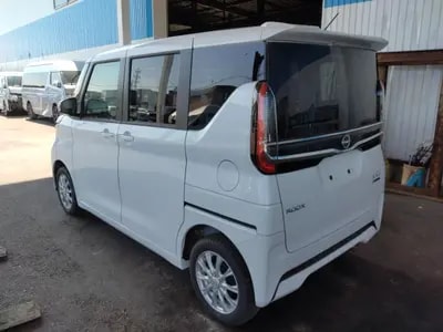 Nissan Roox 2025