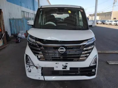 Nissan Roox 2025