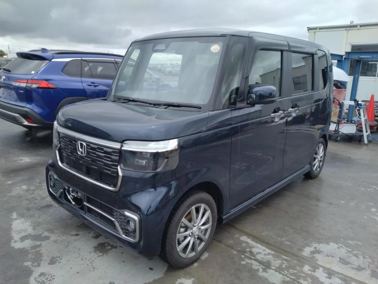 Honda N-box Custom 2025