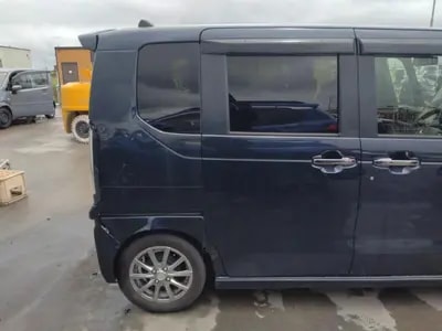 Honda N-box Custom 2025