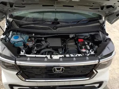 Honda N-box Custom 2025