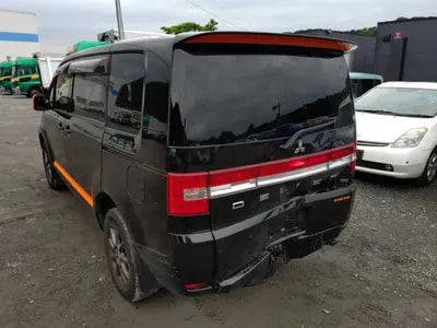 Mitsubishi Delica D:5 2017