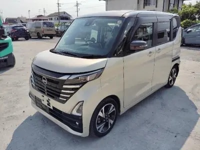 Nissan Roox 2023