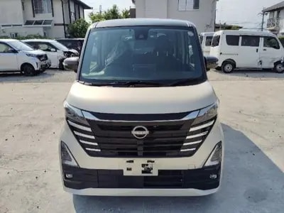 Nissan Roox 2023