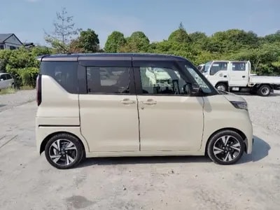 Nissan Roox 2023