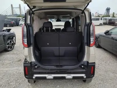 Mitsubishi Delica Mini 2023