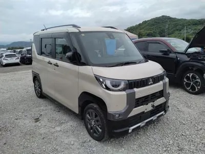 Mitsubishi Delica Mini 2023