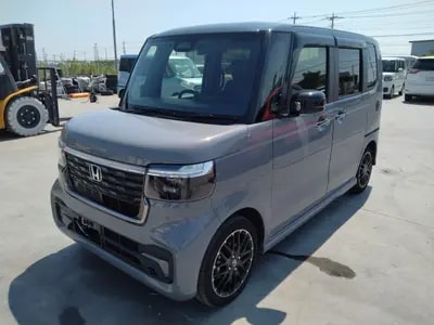 Honda N-box Custom 2025
