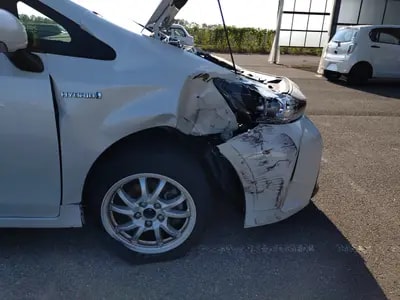 Toyota Prius Alpha 2015