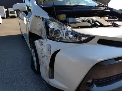 Toyota Prius Alpha 2015