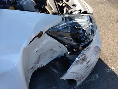 Toyota Prius Alpha 2015