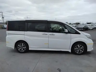 Honda Stepwagon Spada 2017