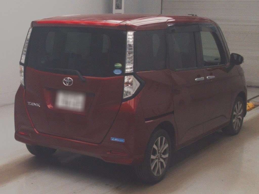 Toyota Tank 2020