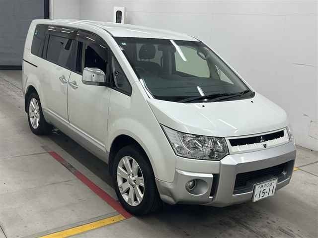 Mitsubishi Delica D:5 2018