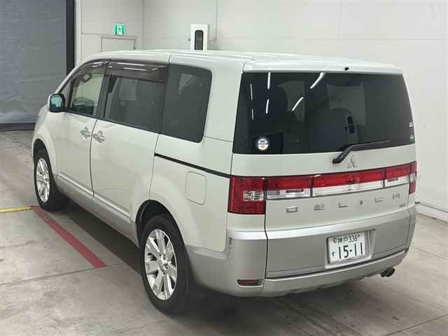 Mitsubishi Delica D:5 2018